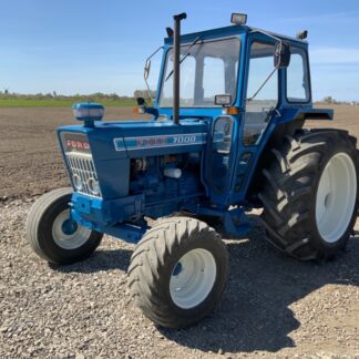 Tracteur vintage Ford 7000