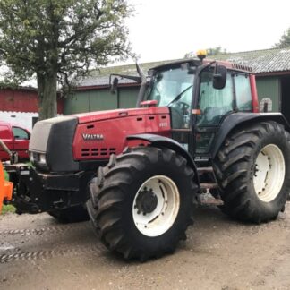 Valtra 8350