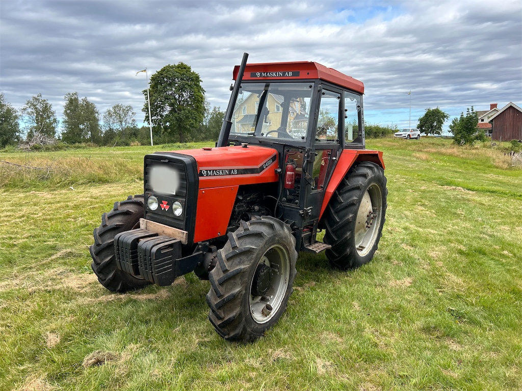 Tracteur URSUS 4514