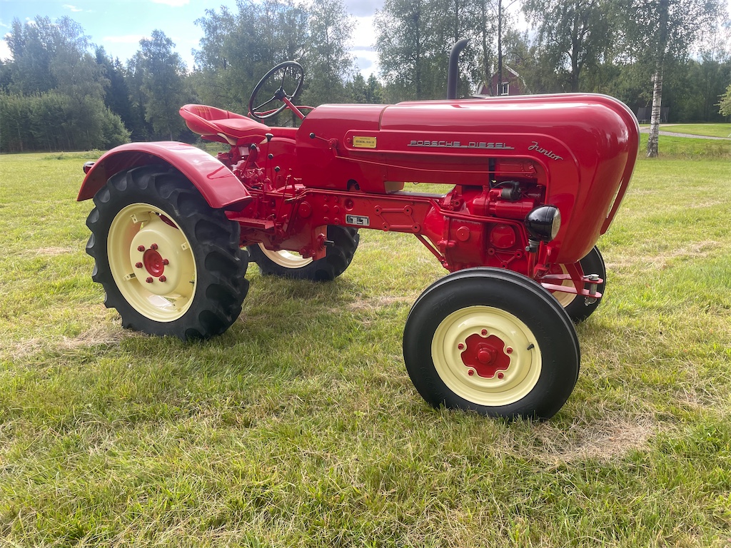 Tracteur vétéran PORSCHE JUNIOR – Image 2