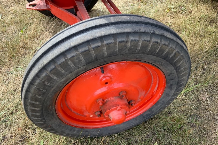 Tracteur vétéran Nuffield DM4 – Image 8