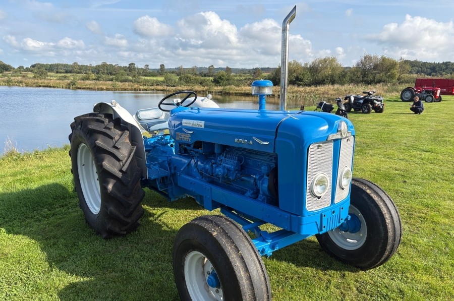 Fordson Super Major Super Six – Image 2