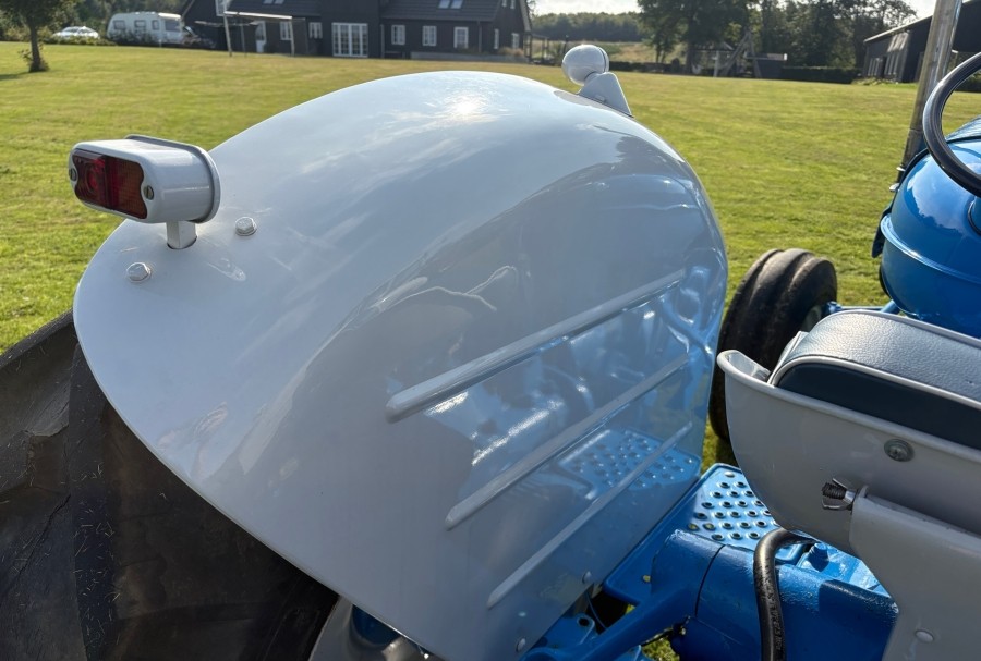 Fordson Super Major Super Six – Image 7
