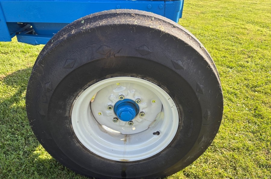 Fordson Super Major Super Six – Image 27