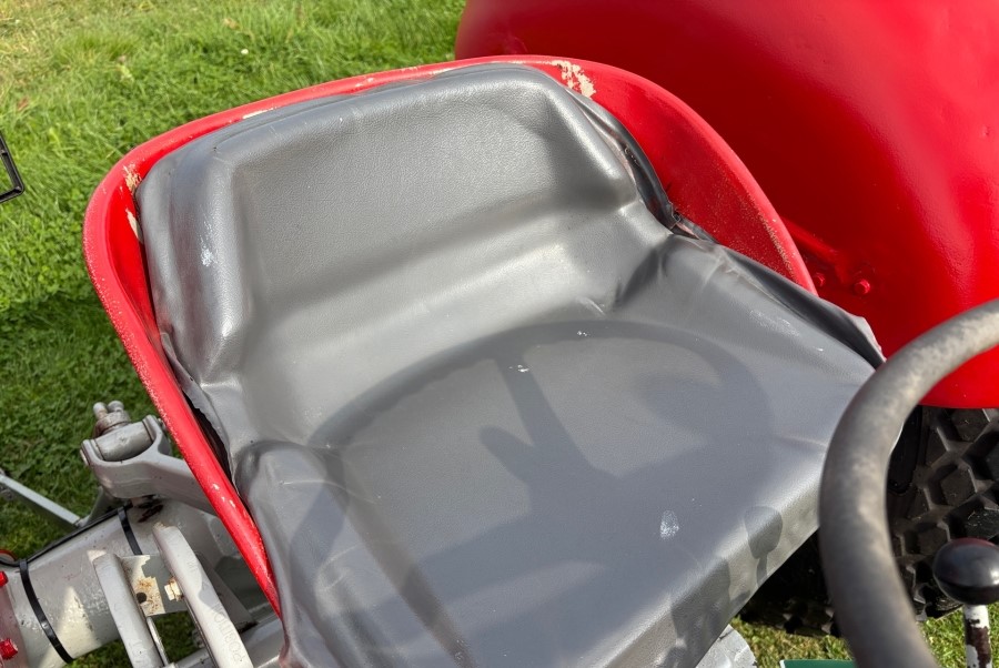 Tracteur Massey Ferguson 35X – Image 32