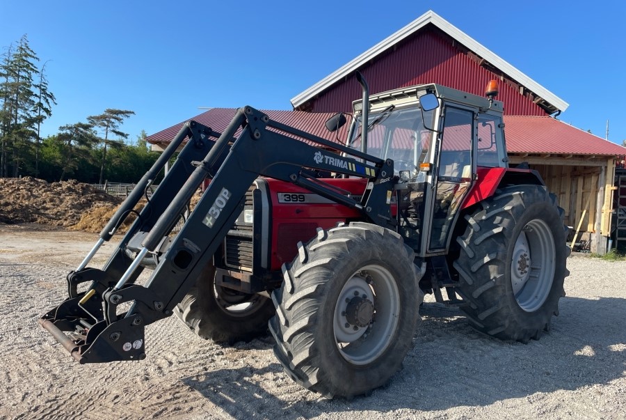 Massey Ferguson 399