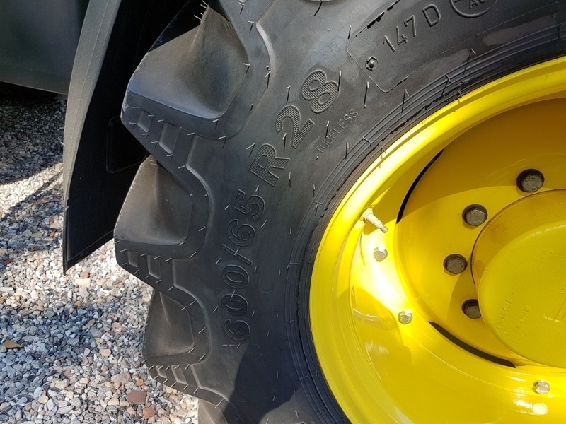 John Deere 7710 – Image 8
