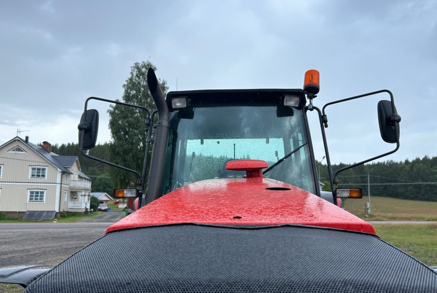 Valtra 8450 – Image 10