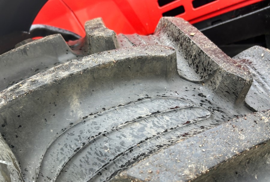 Valtra 8450 – Image 39