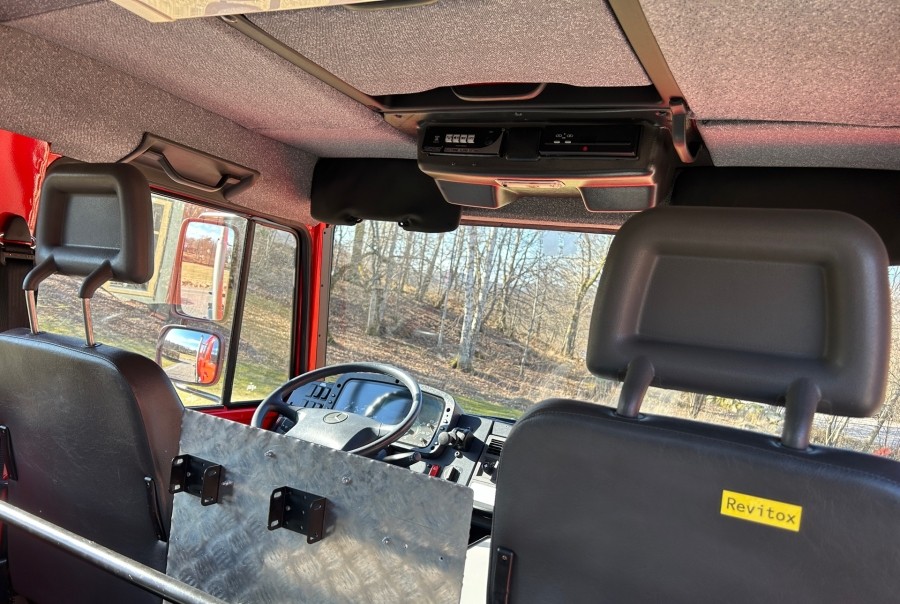 Unimog Mercedes-Benz U5000 Doka avec treuil – Image 20