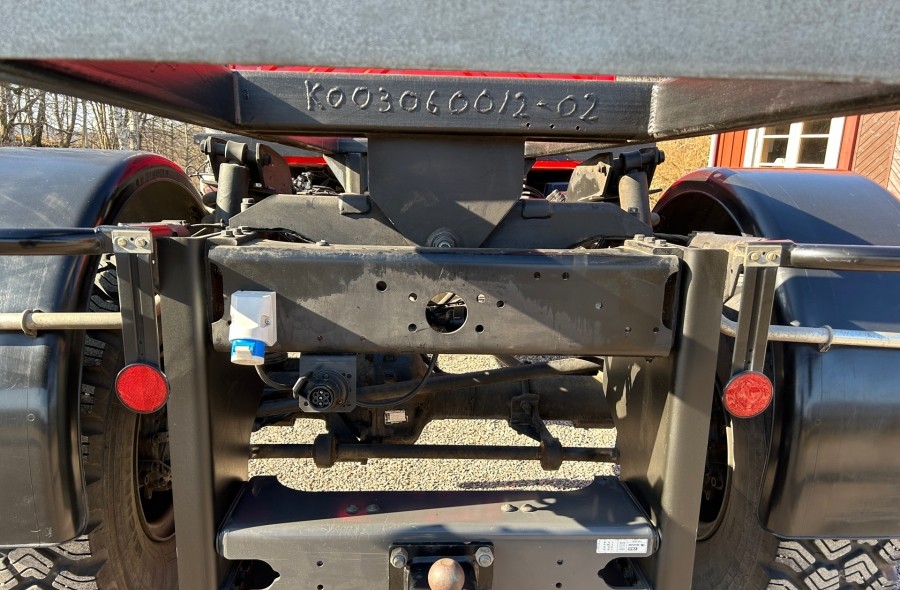 Unimog Mercedes-Benz U5000 Doka avec treuil – Image 24