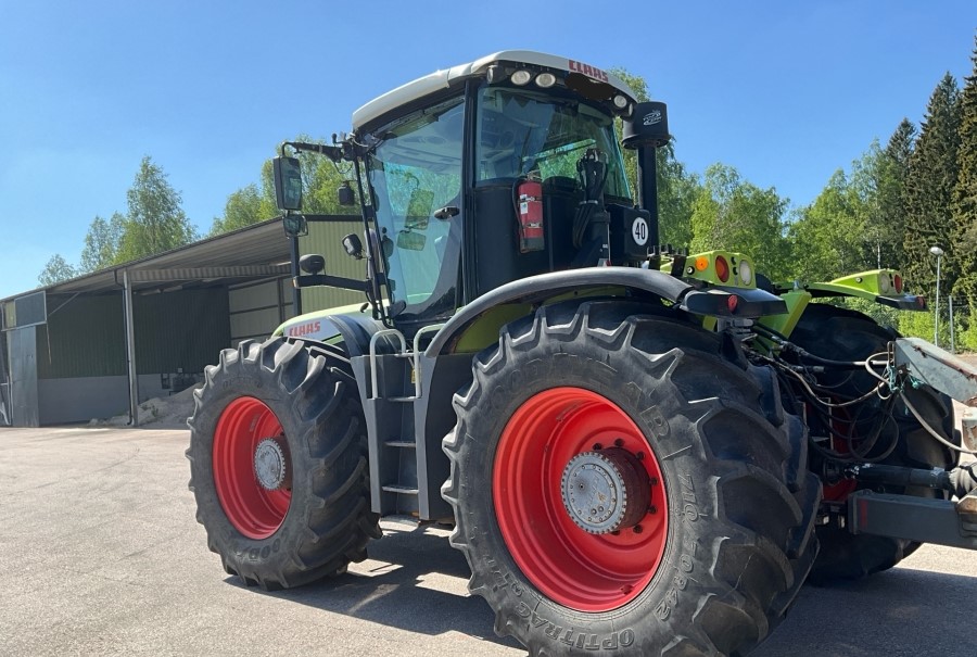 Claas Xerion 3300 Trac VC – Image 4