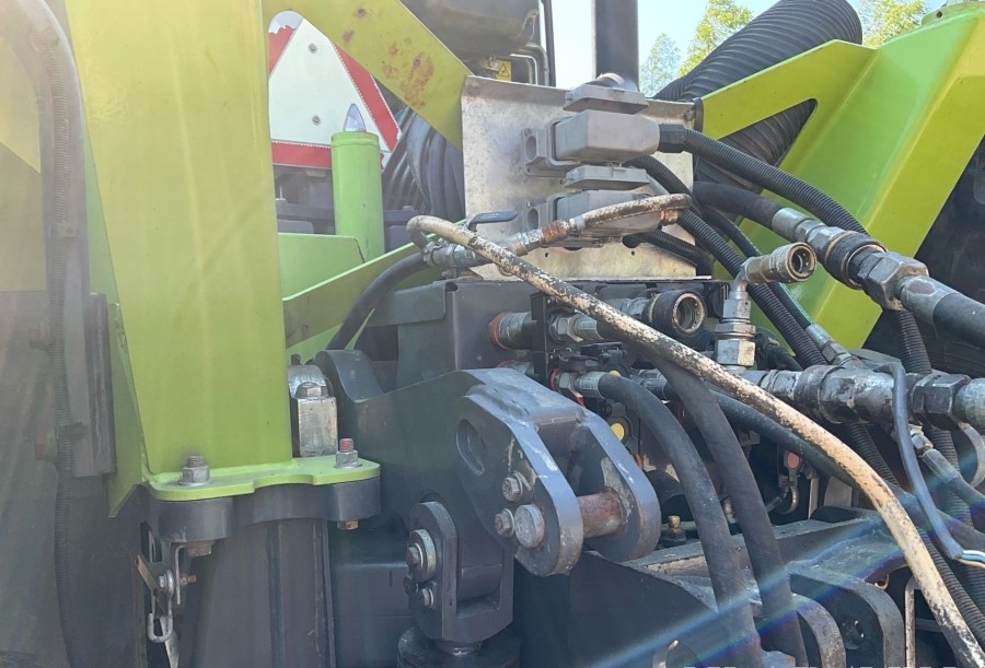 Claas Xerion 3300 Trac VC – Image 23