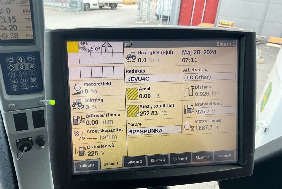 New Holland T8.435 – Image 51