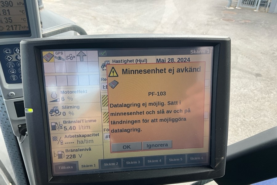 New Holland T8.435 – Image 44