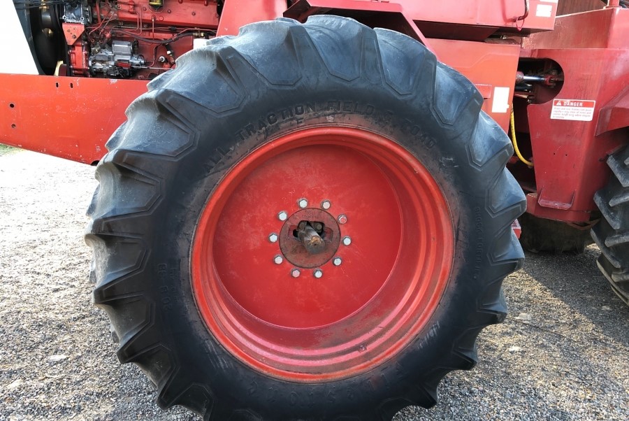 International IH 4386 – Image 18