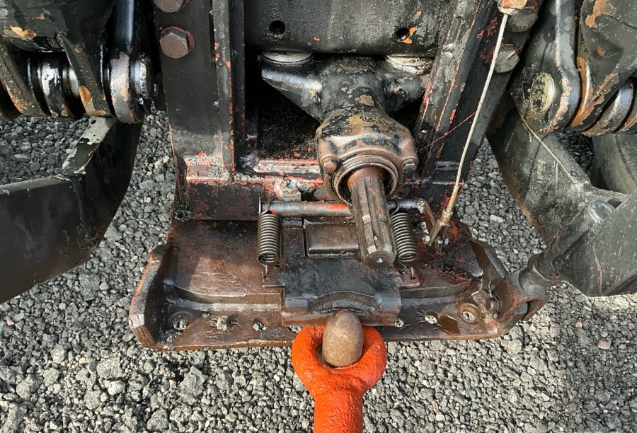 MB Trac 1300 avec grue et remorque forestière – Image 17