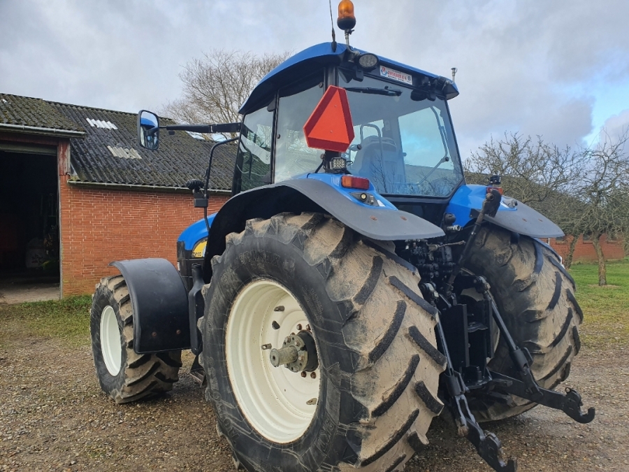 New Holland TM 190 – Image 8