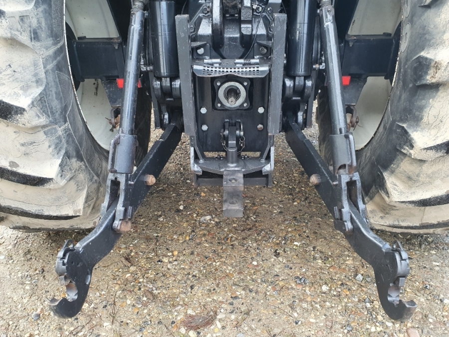 New Holland TM 190 – Image 22