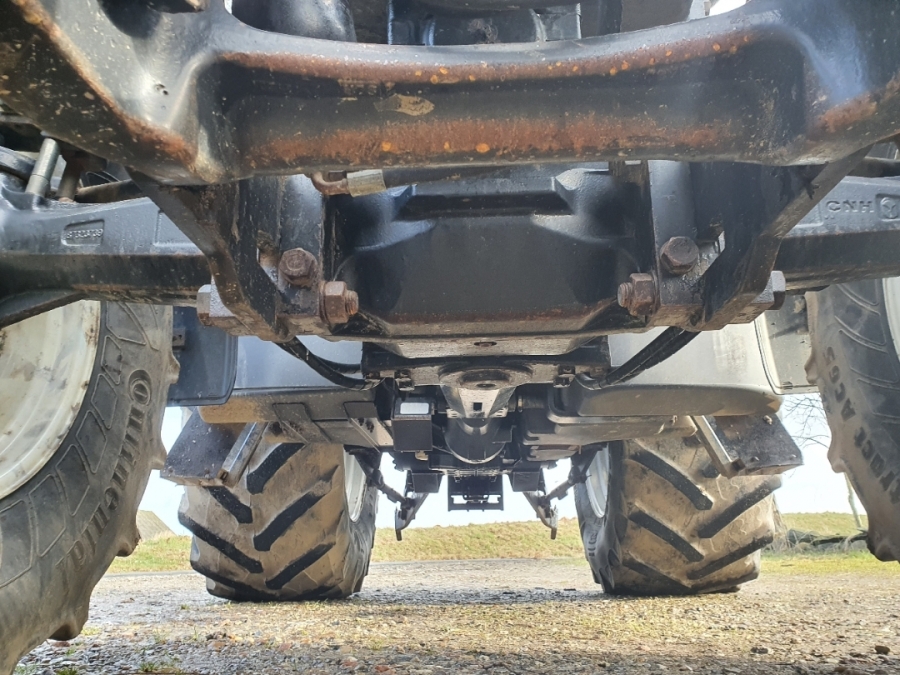 New Holland TM 190 – Image 25