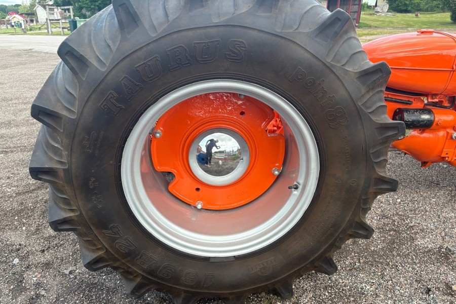 Allis-Chalmers B – Image 33