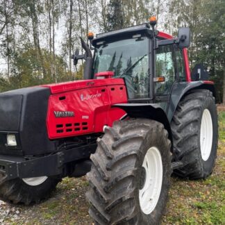 Valtra 8950 med twintrac