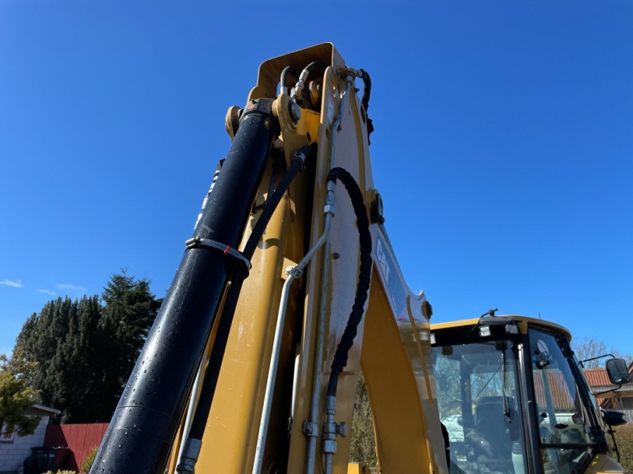 Caterpillar 442E – Image 19