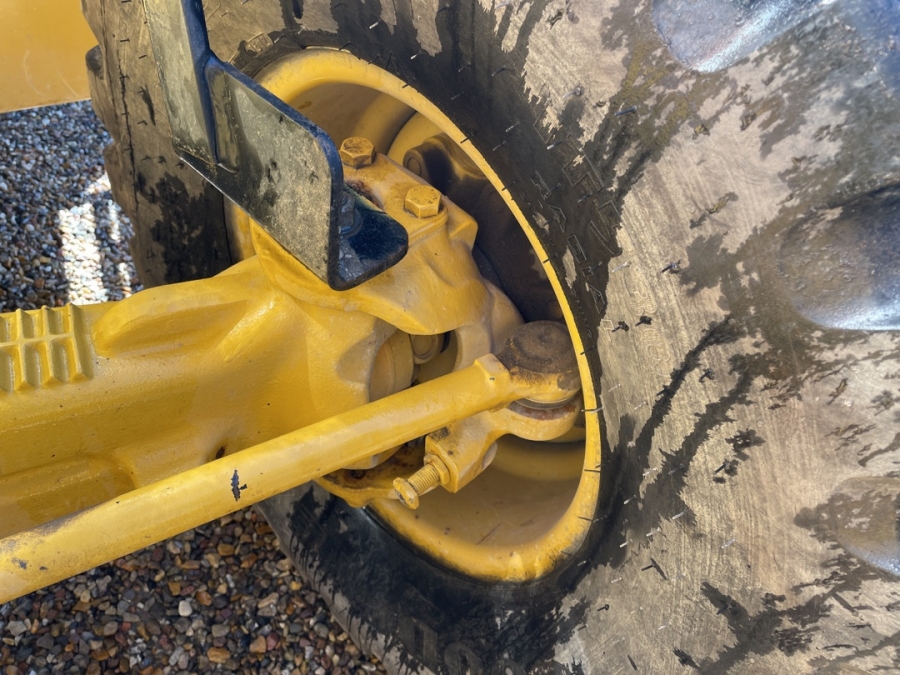Caterpillar 442E – Image 29